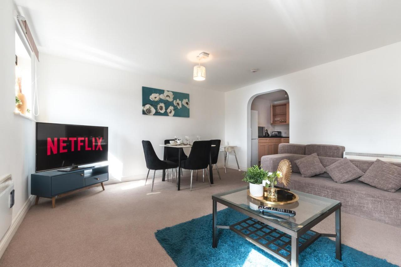 Best Price! Large Spacious 2 Bed Apartment - King Size Or Single Beds, Sofabeds, Smart Tvs, Free Parking サウサンプトン エクステリア 写真